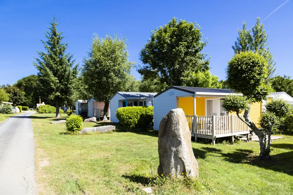 Flower Camping Le Kerleyou  3 étoiles★★★