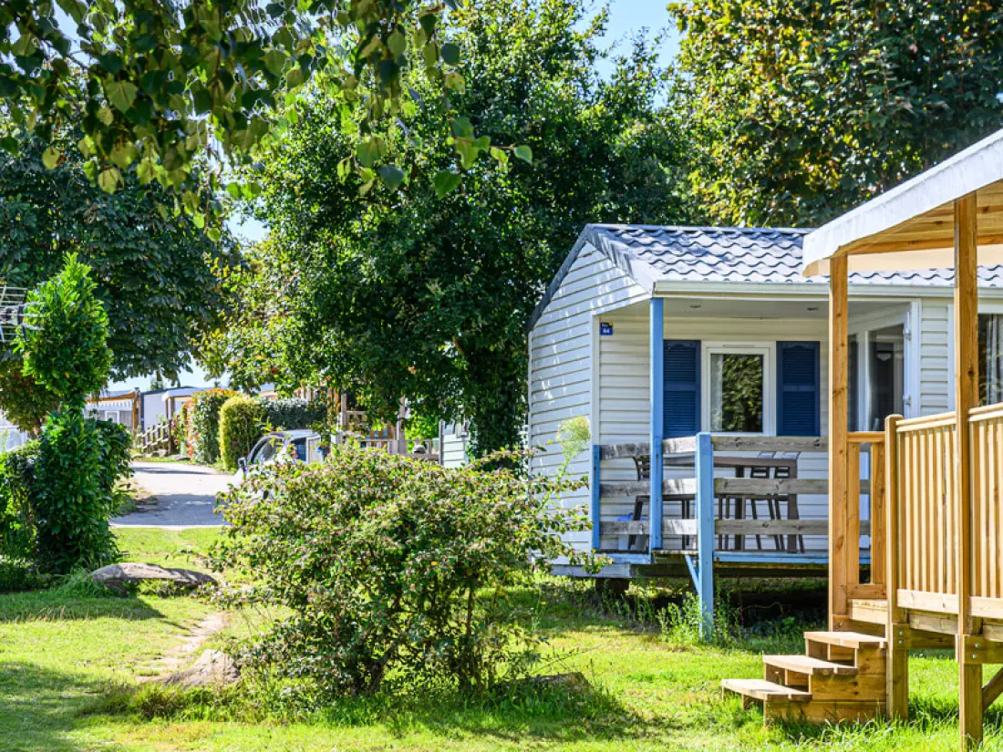 Kwiat Camping Le Kerleyou 3 Gwiazdy★★★ 3 Gwiazdy★★★ 3 Gwiazdy★★★