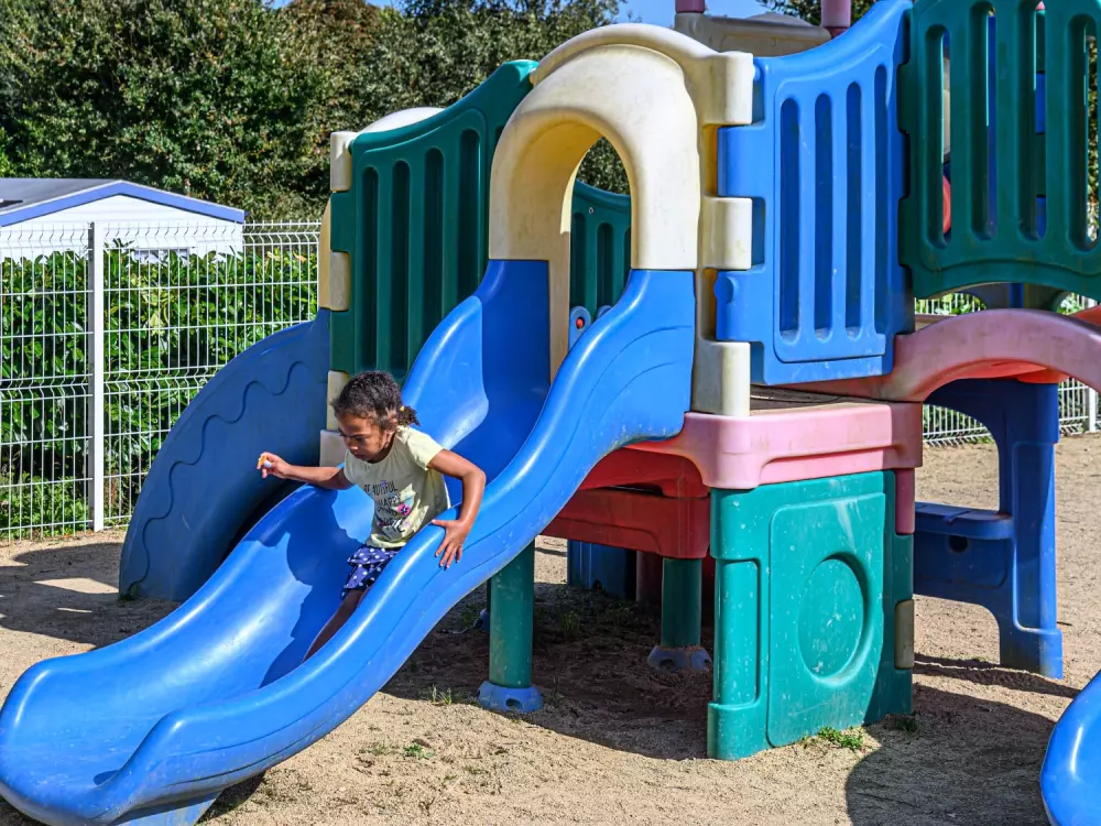 Flower Camping Le Kerleyou  3 étoiles★★★