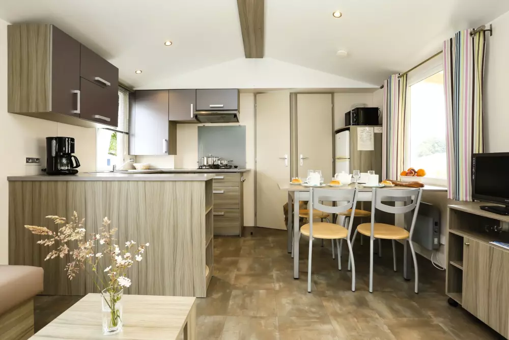 Flower Camping Le Kerleyou  3 étoiles★★★