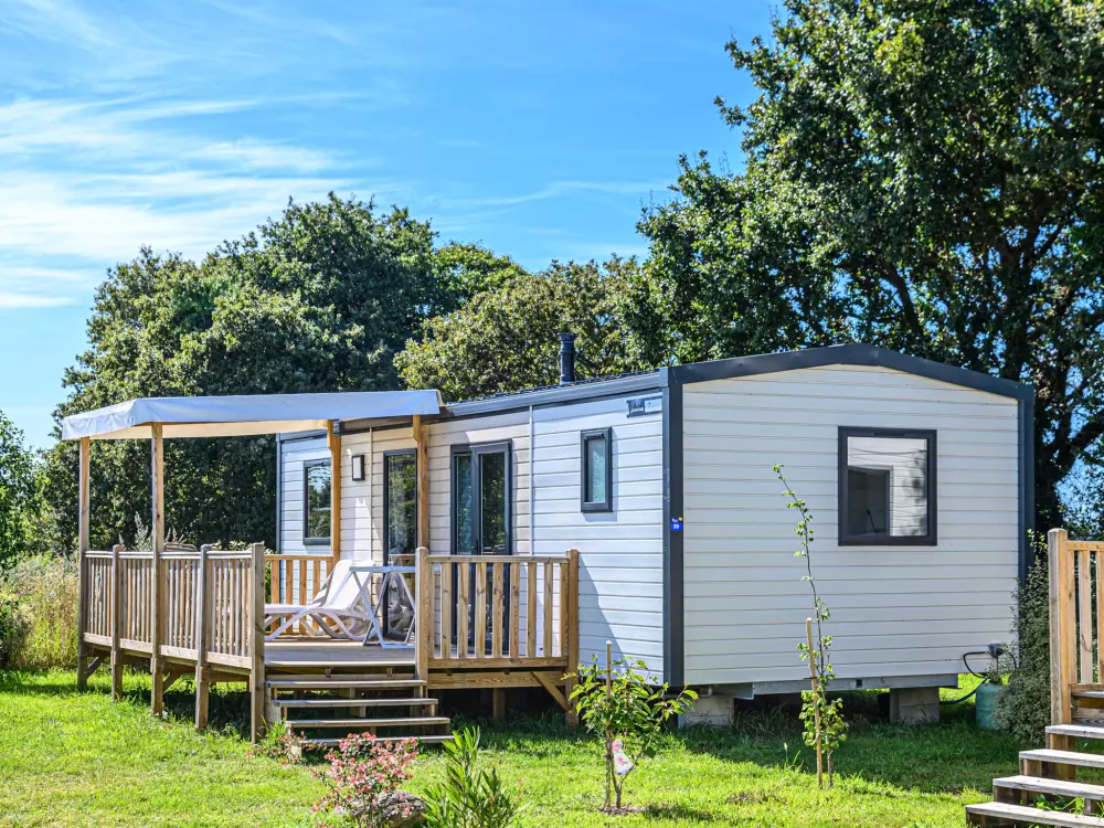 Flower Camping Le Kerleyou  3 étoiles★★★