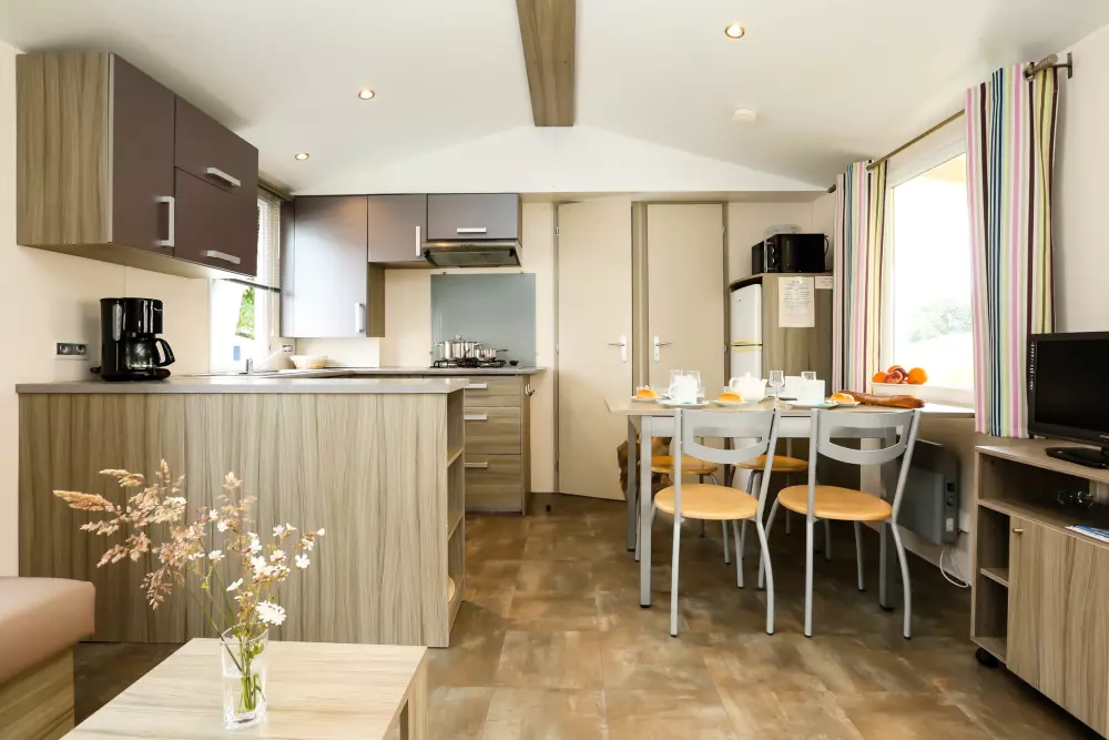 Flower Camping Le Kerleyou  3 étoiles★★★