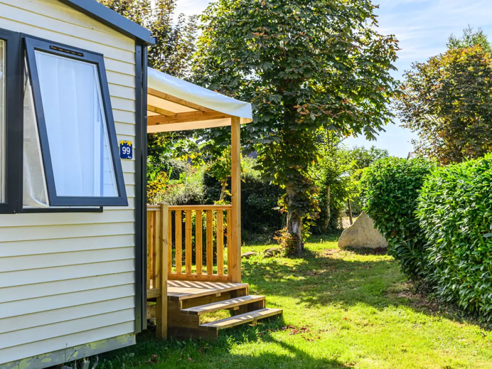 Flower Camping Le Kerleyou  3 étoiles★★★