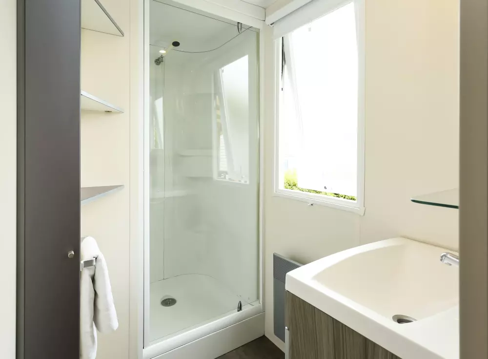 Flower Camping Le Kerleyou  3 étoiles★★★