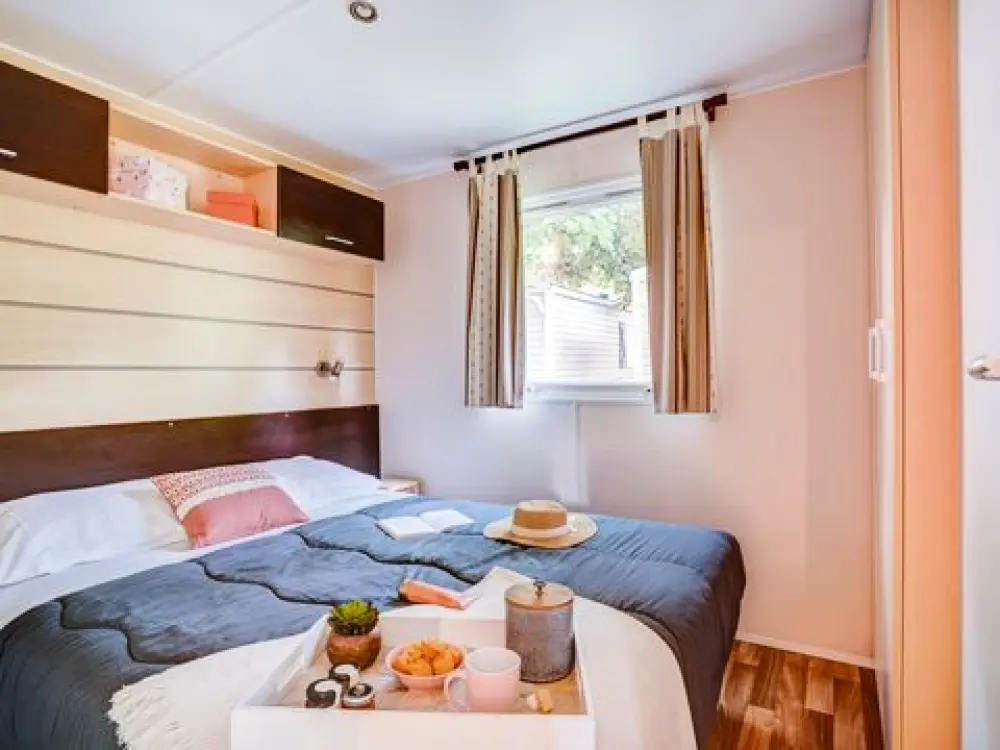 Camping Romanée - La Ferme De La Serraz 5 Sterren★★★★★