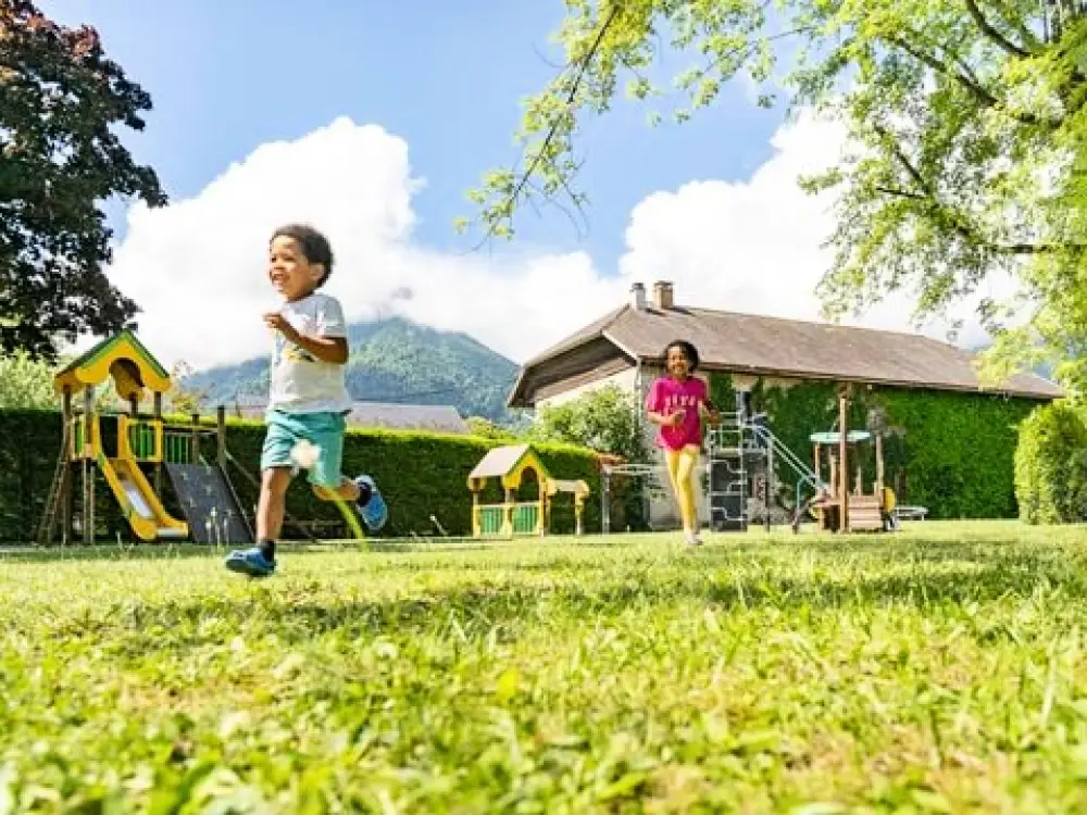 Camping Romanée - La Ferme De La Serraz 5 Stars★★★★★