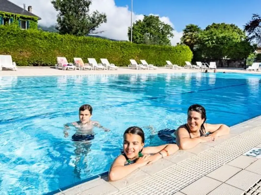 Camping Romanée - La Ferme De La Serraz 5 Stars★★★★★