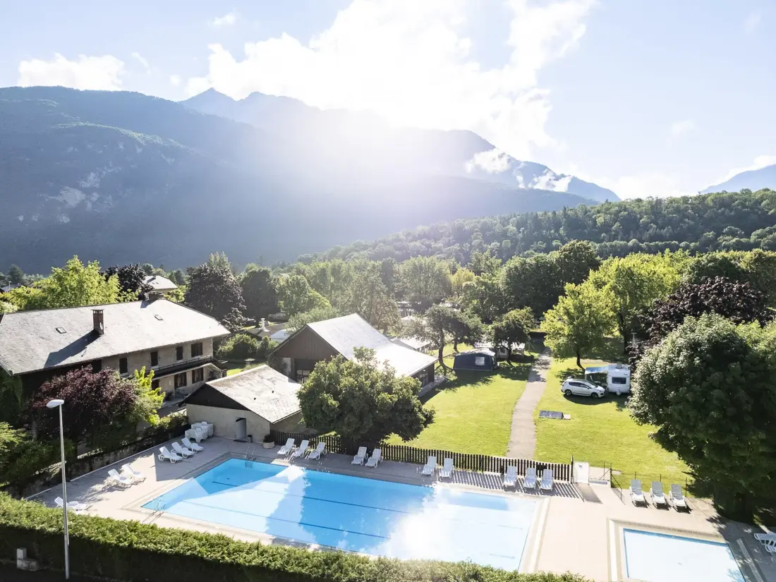 Camping Romanée La Ferme de la Serraz5 Csillagok★★★★★