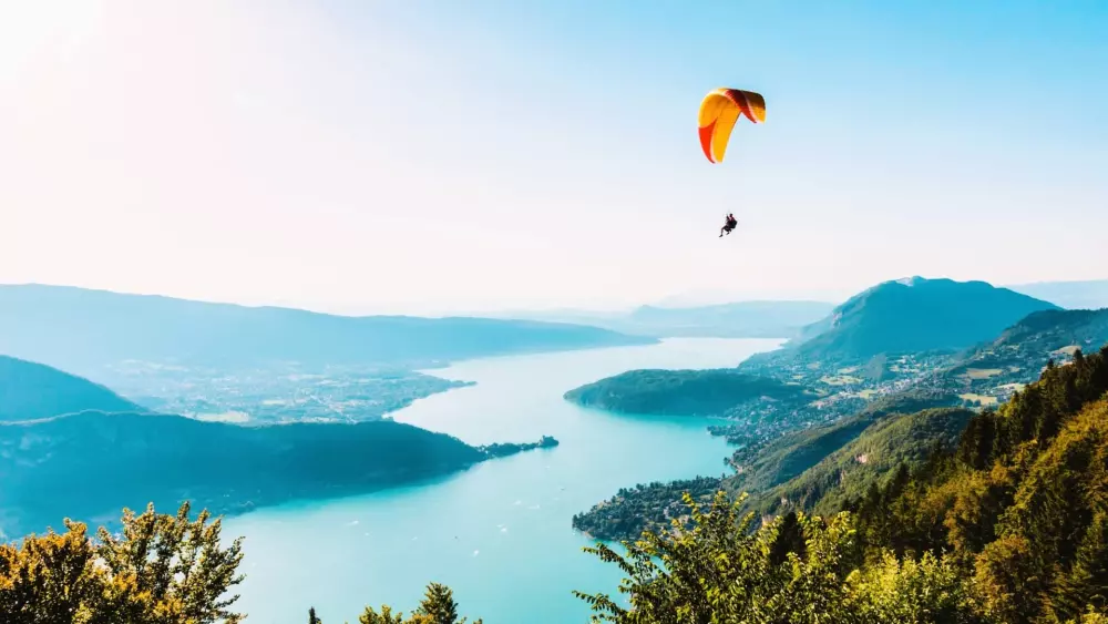 Camping Romanée La Ferme de la Serraz 5 Sterren★★★★★