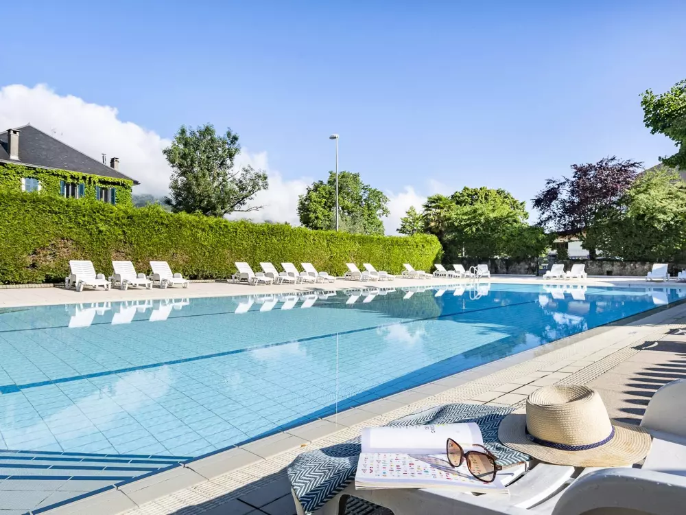 Camping Romanée La Ferme de la Serraz 5 Sterren★★★★★