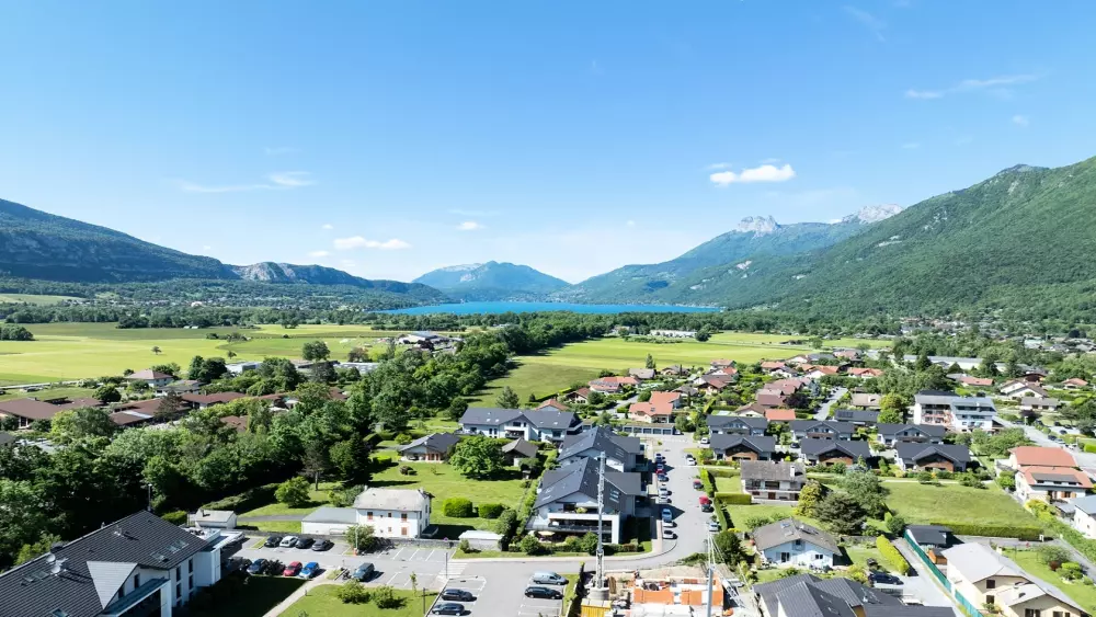 Camping Romanée La Ferme de la Serraz 5 Sterren★★★★★