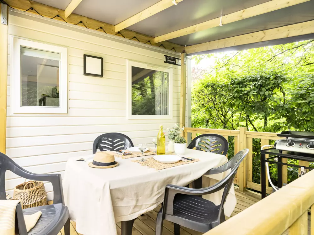 Camping Romanée La Ferme de la Serraz 5 Sterren★★★★★