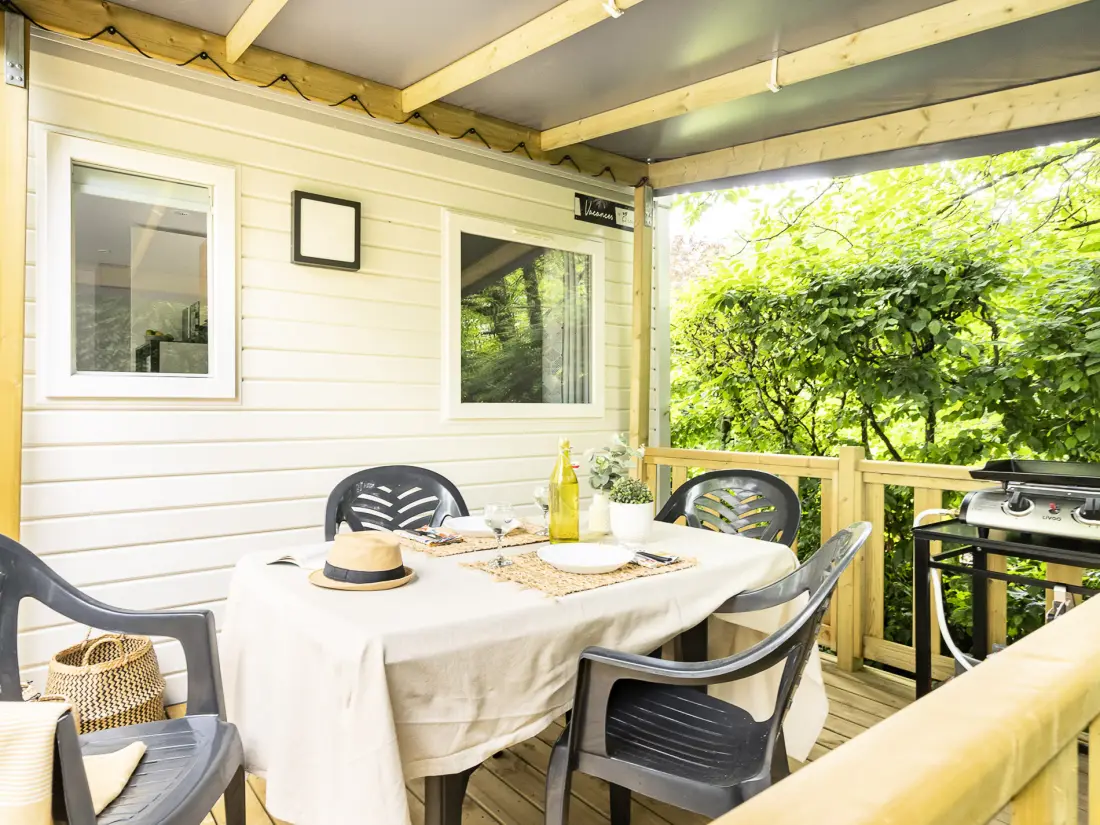 Camping Romanée La Ferme de la Serraz 5 Sterren★★★★★