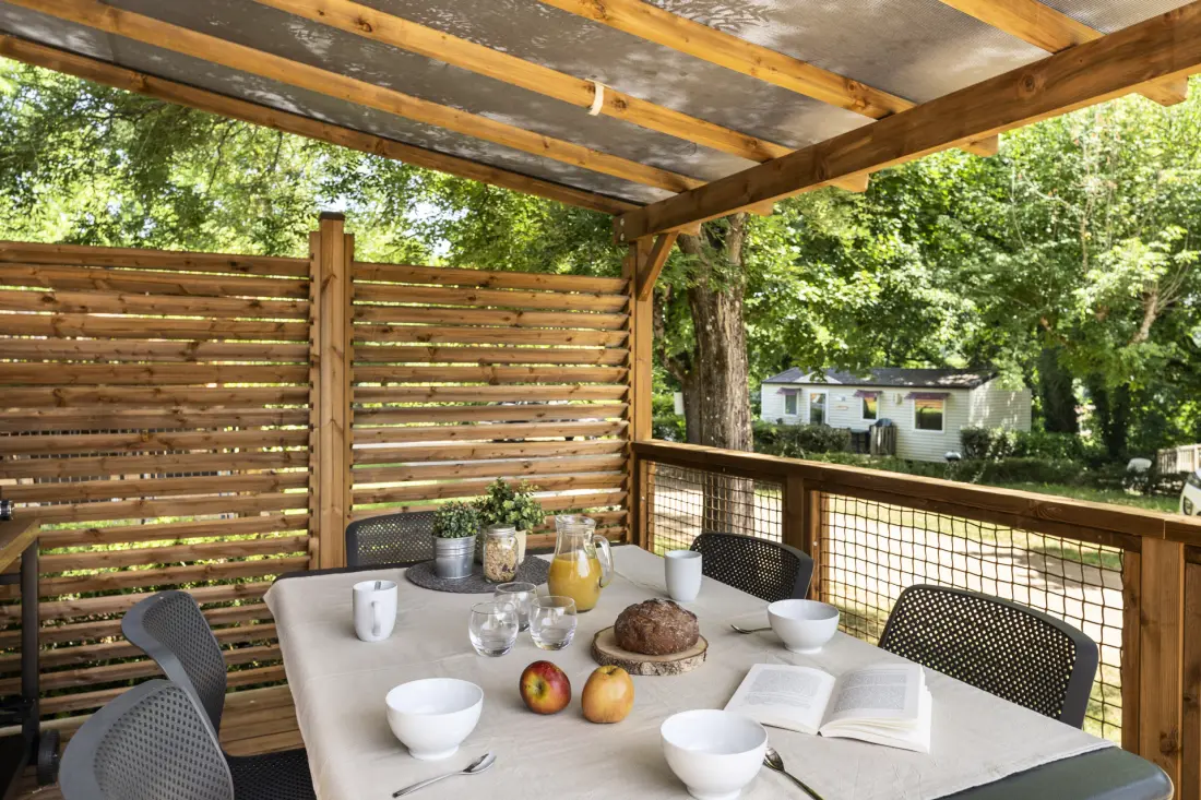 Camping Romanée La Ferme de la Serraz 5 Sterren★★★★★