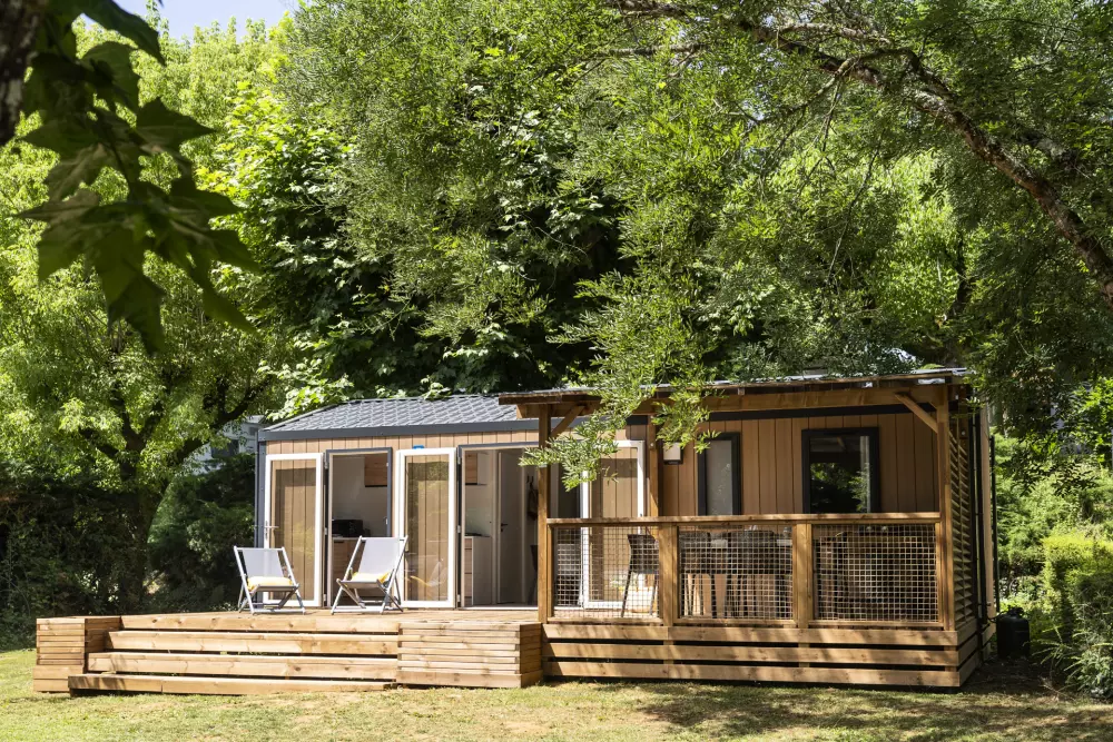 Camping Romanée La Ferme de la Serraz 5 Sterren★★★★★