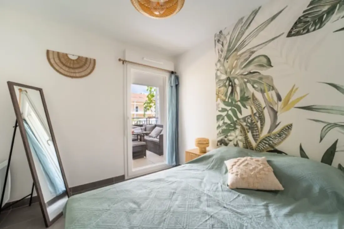 Appartement Cosy + Terrasse En Plein Centre-ville
