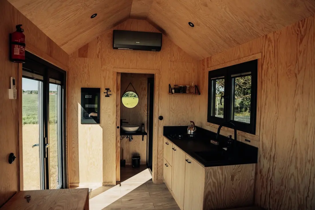 dalszöveg: Gaston - Parcel Tiny House