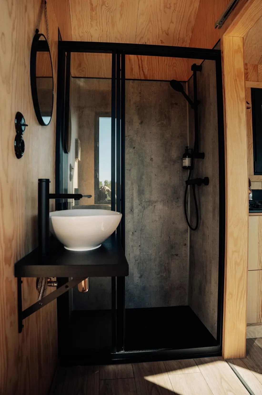 dalszöveg: Gaston - Parcel Tiny House