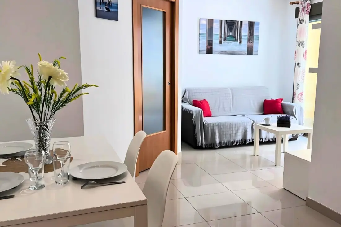 Fényes apartman 50m De La Plage medencével és parkolóval