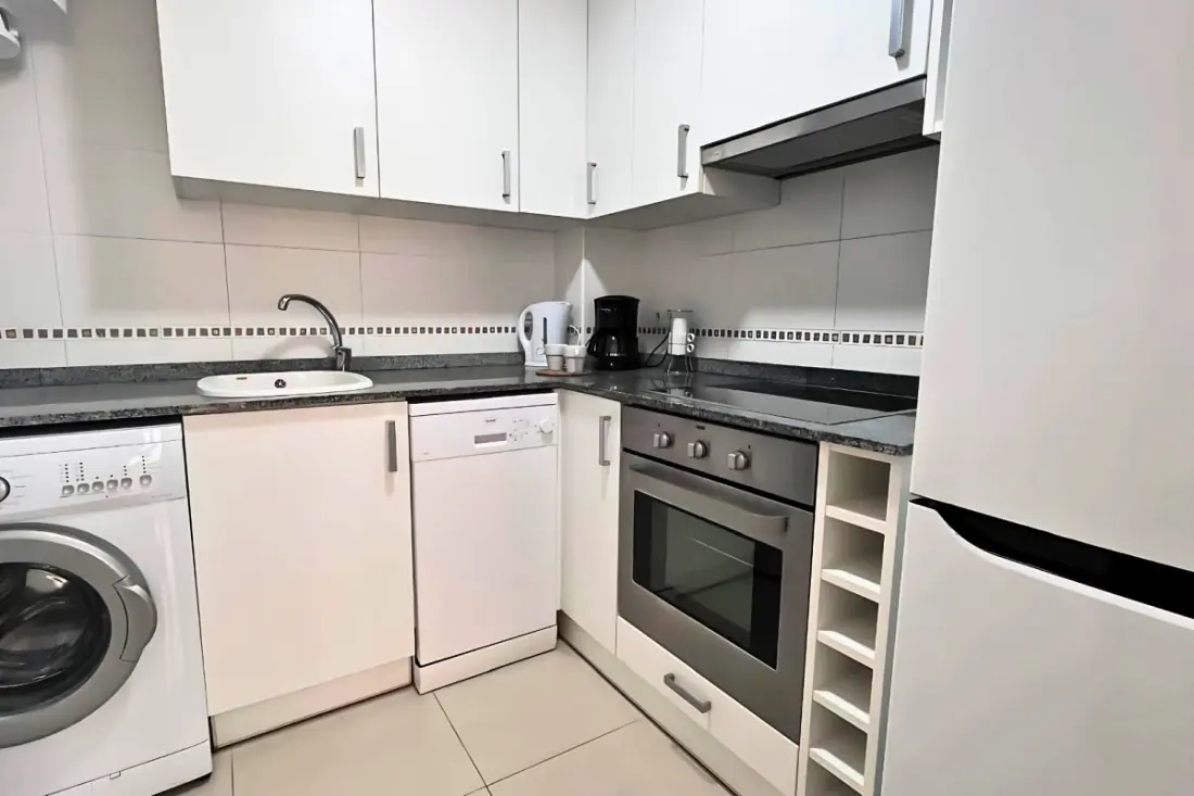 Fényes apartman 50m De La Plage medencével és parkolóval