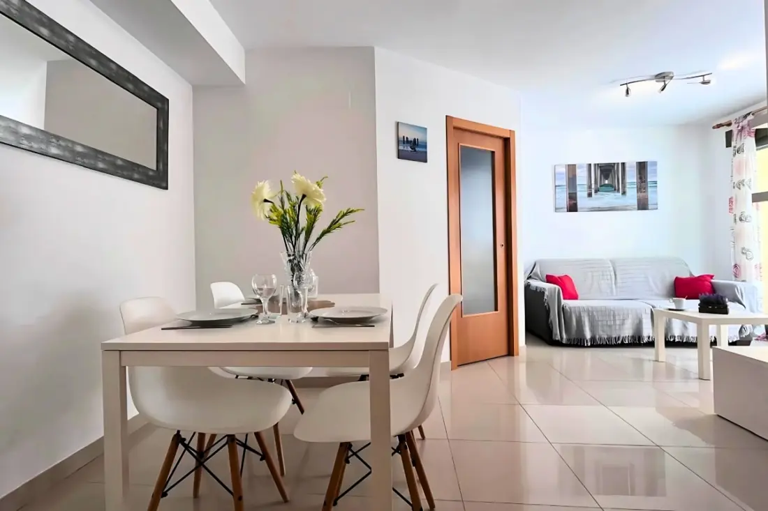 Fényes apartman 50m De La Plage medencével és parkolóval