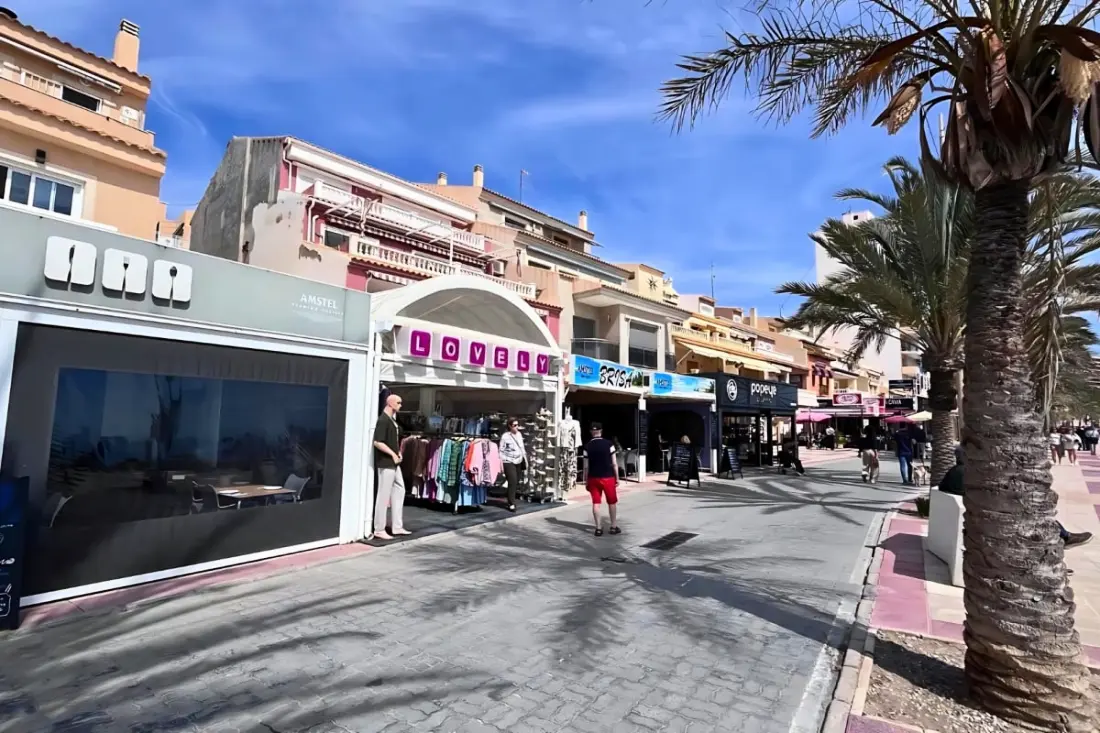 Fényes apartman 50m De La Plage medencével és parkolóval