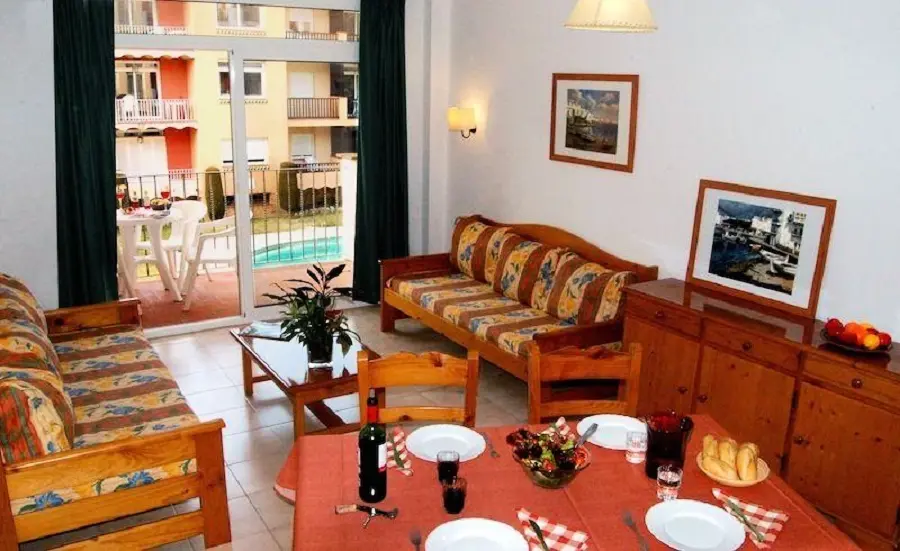 Comte d'Empuries Apartamentos2 Csillagok★★