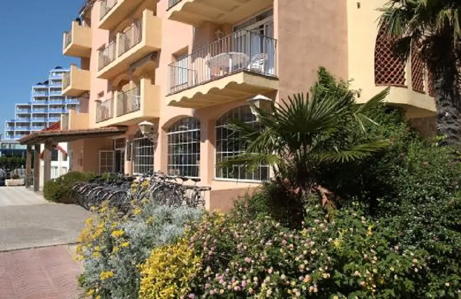 Comte d'Empuries Apartamentos2 Csillagok★★