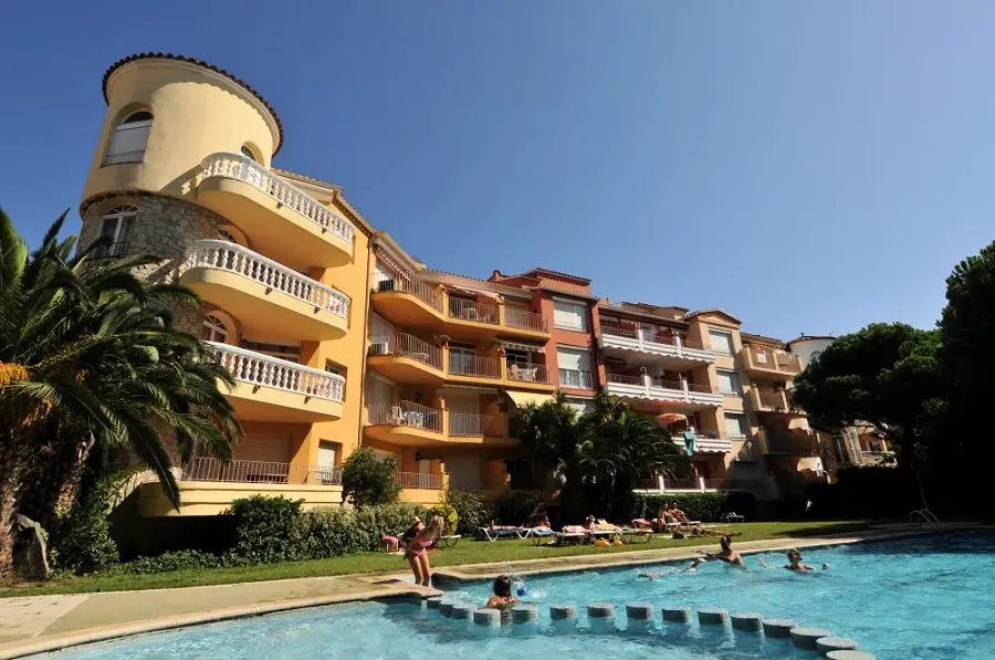 Comte d'Empuries Apartamentos2 Csillagok★★