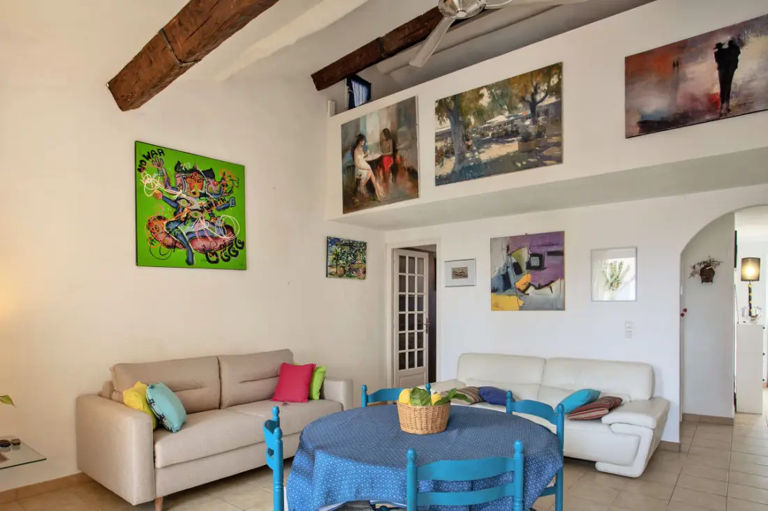 Casa Erbalunga – A falu szívében, közel a kikötőhöz és a strandhoz