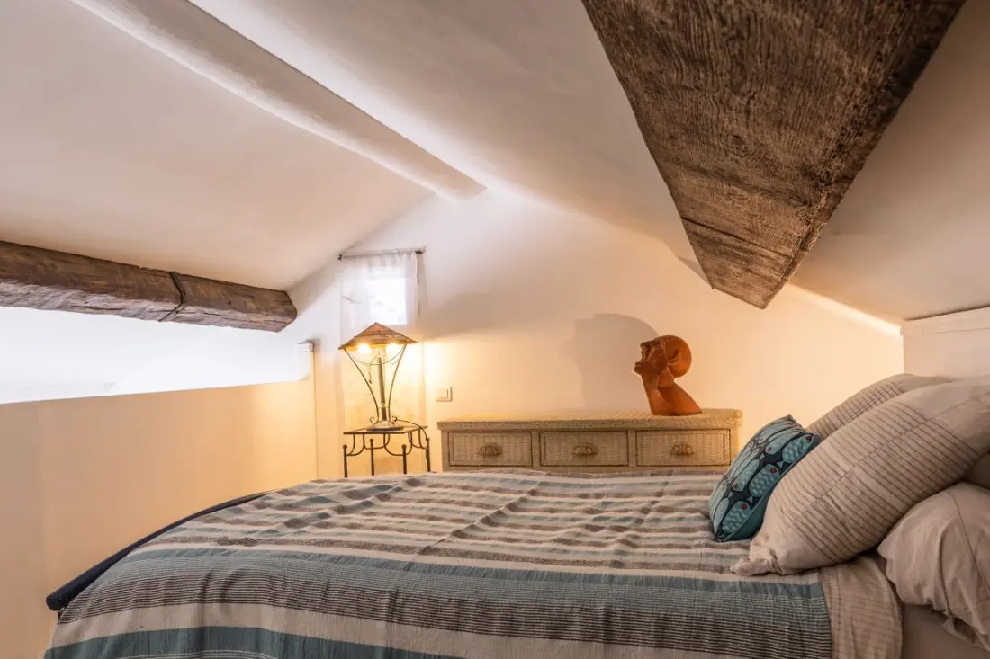 Casa Erbalunga – A falu szívében, közel a kikötőhöz és a strandhoz