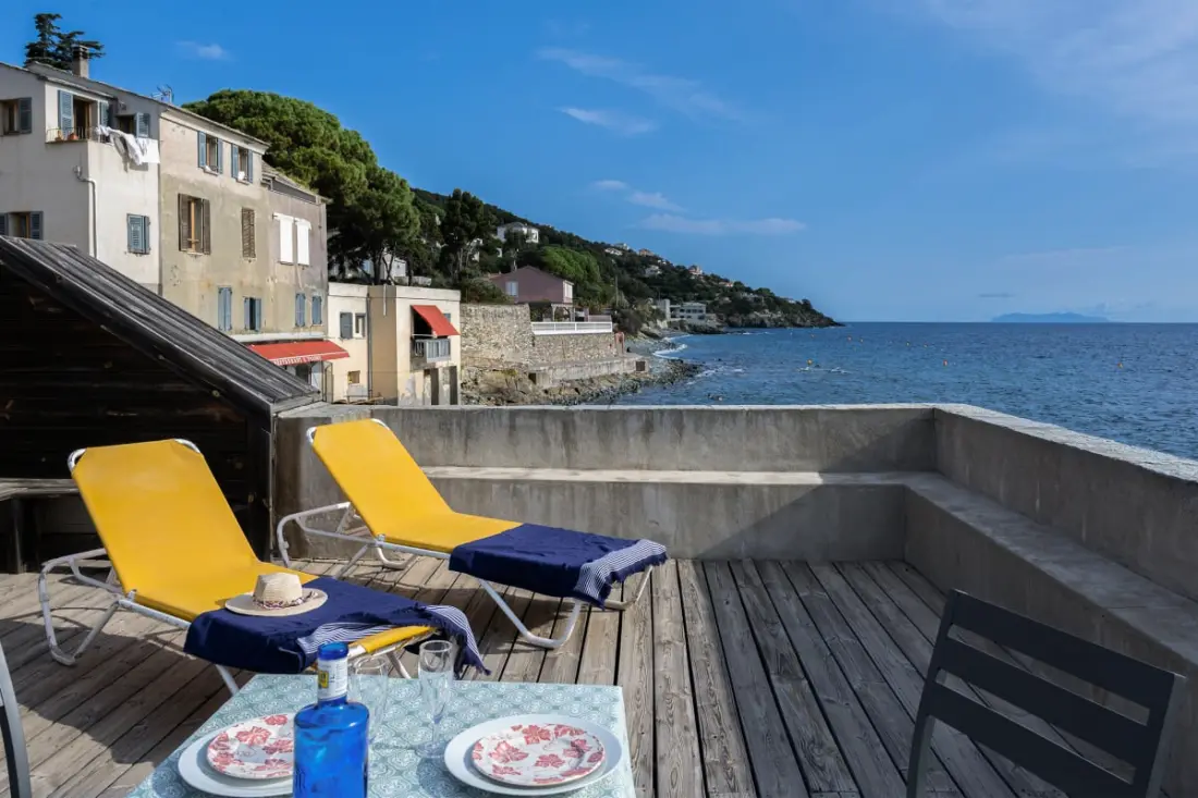 dalszöveg: Charming Sea View House - Erbalunga