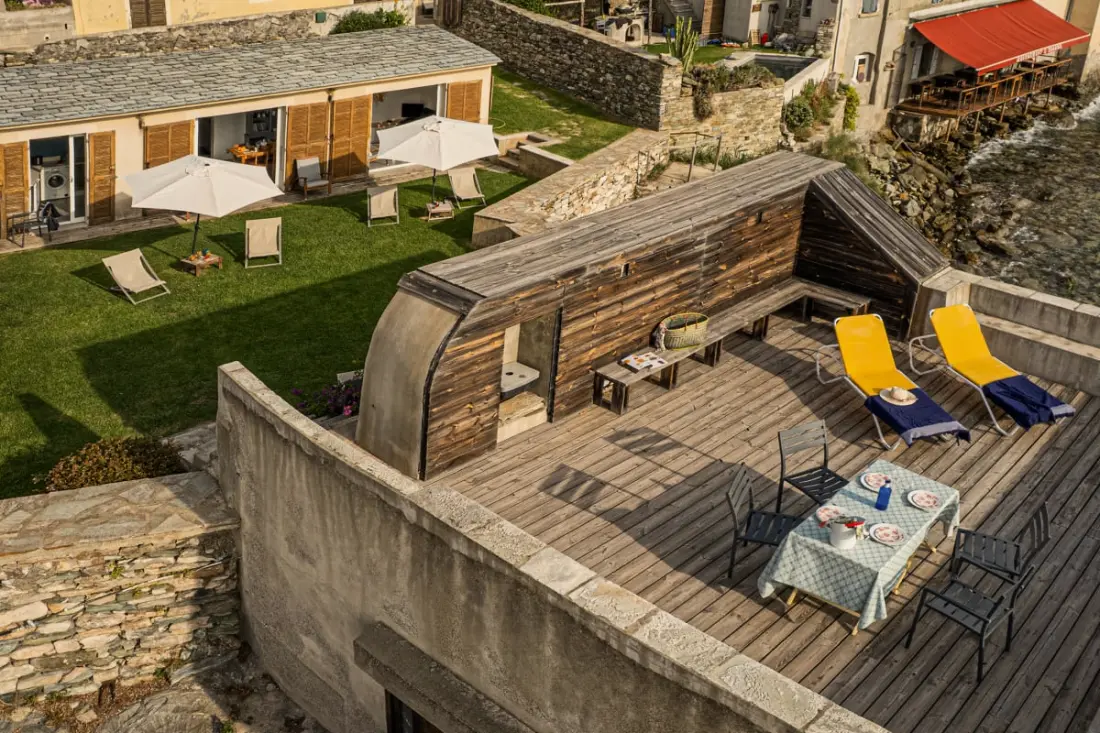 dalszöveg: Charming Sea View House - Erbalunga