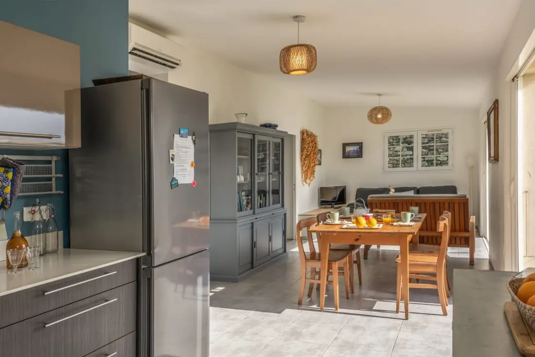 dalszöveg: Charming Sea View House - Erbalunga