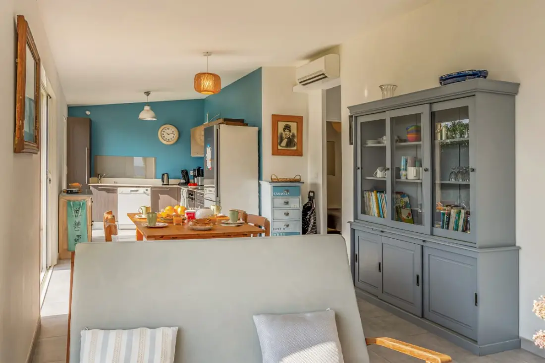 dalszöveg: Charming Sea View House - Erbalunga