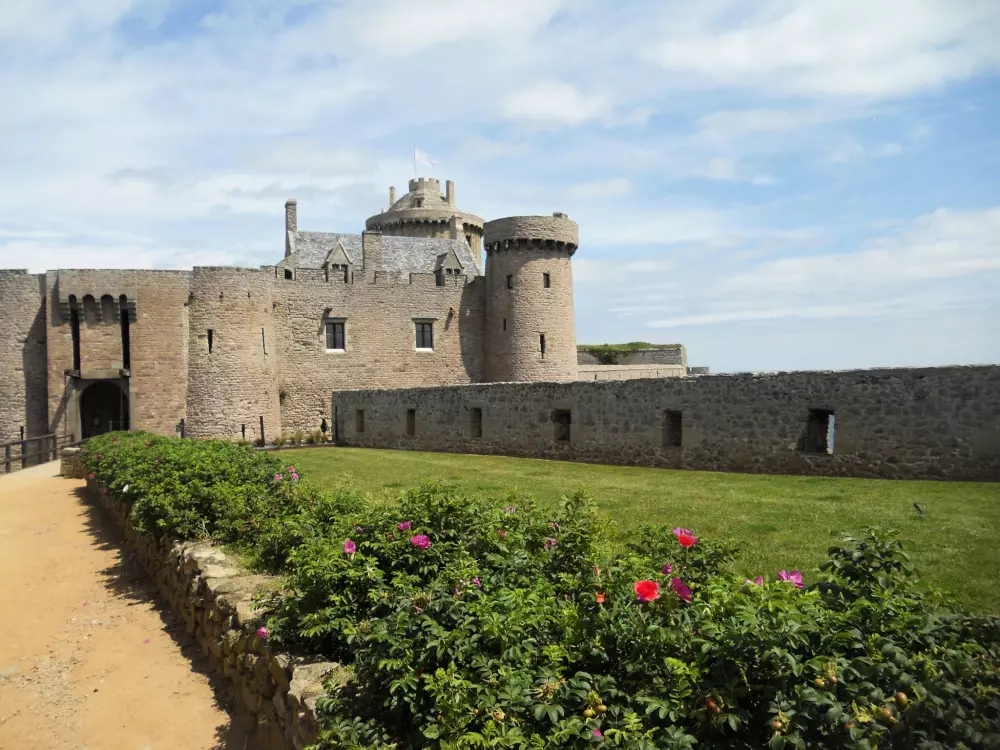 Kemping Des Hautes Grees 3 Gwiazdy★★★ 3 Gwiazdy★★★ 3 Gwiazdy★★★