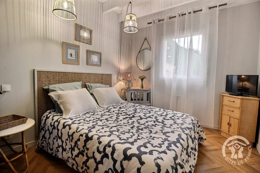 Gîte de France Der Welpe 3 Ohren