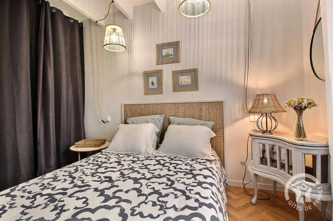 Gîte de France Der Welpe 3 Ohren