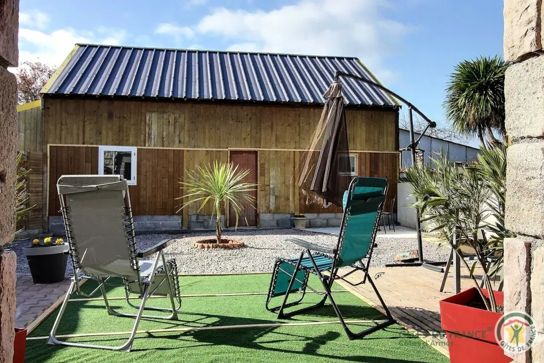 Gîte de France De tuin van St Cano 3 aren