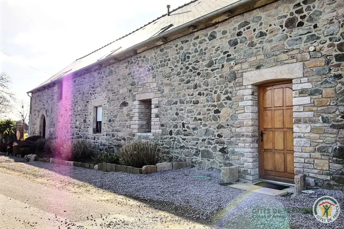 Gîte de France De tuin van St Cano 3 aren