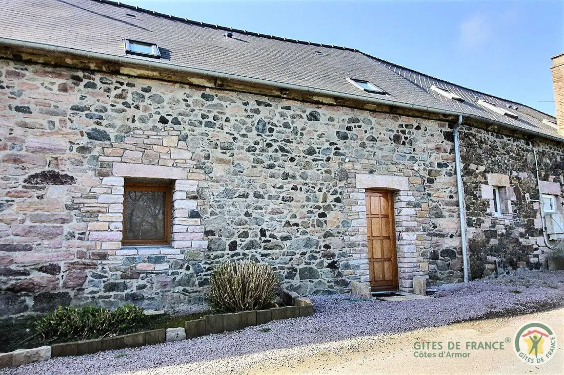 Gîte de France De tuin van St Cano 3 aren