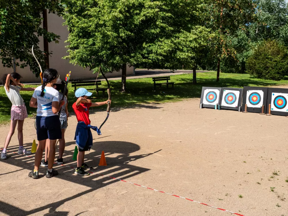 Restauranter i nærheden af Holiday Village Aux Portes des Monts d'Aubrac