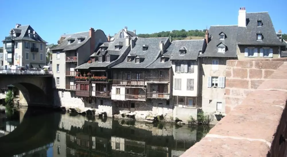 Restauranter i nærheden af Holiday Village Aux Portes des Monts d'Aubrac