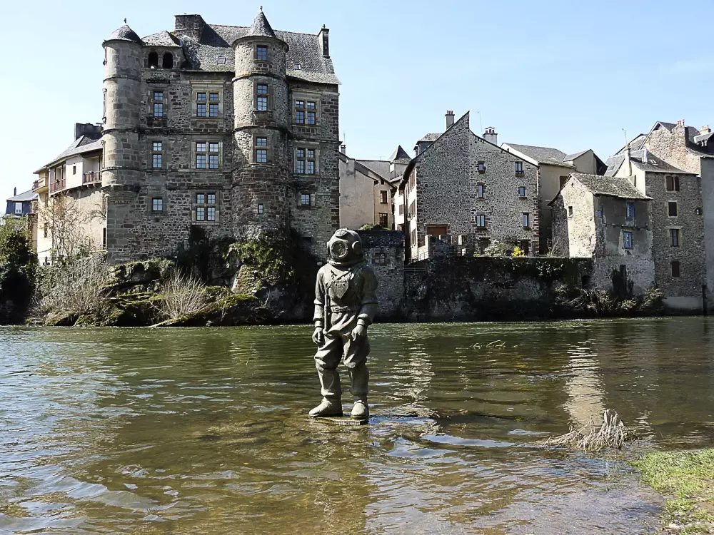 Restauranter i nærheden af Holiday Village Aux Portes des Monts d'Aubrac