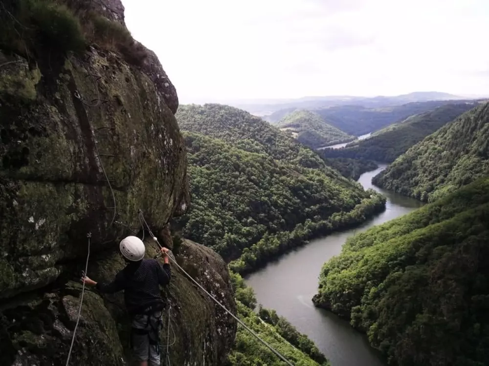 Restauranter i nærheden af Holiday Village Aux Portes des Monts d'Aubrac
