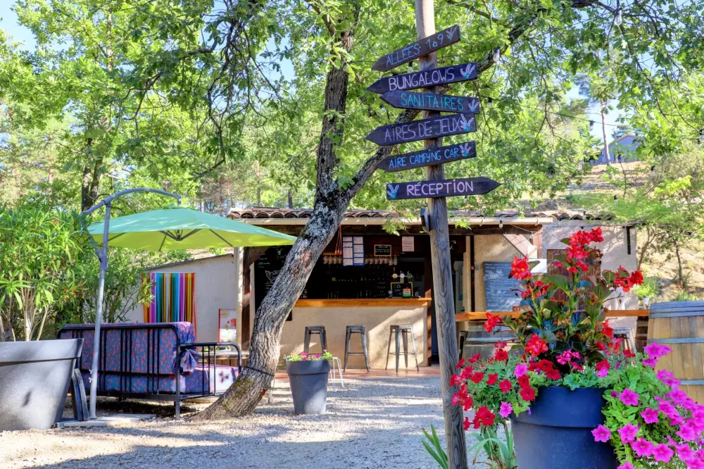 Camping Ushuaia Villages le Lavandin 3 Stars★★★