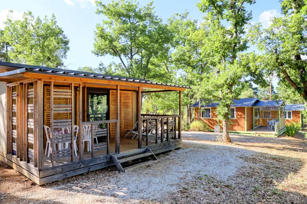 Camping Ushuaia Villages le Lavandin 3 Stars★★★