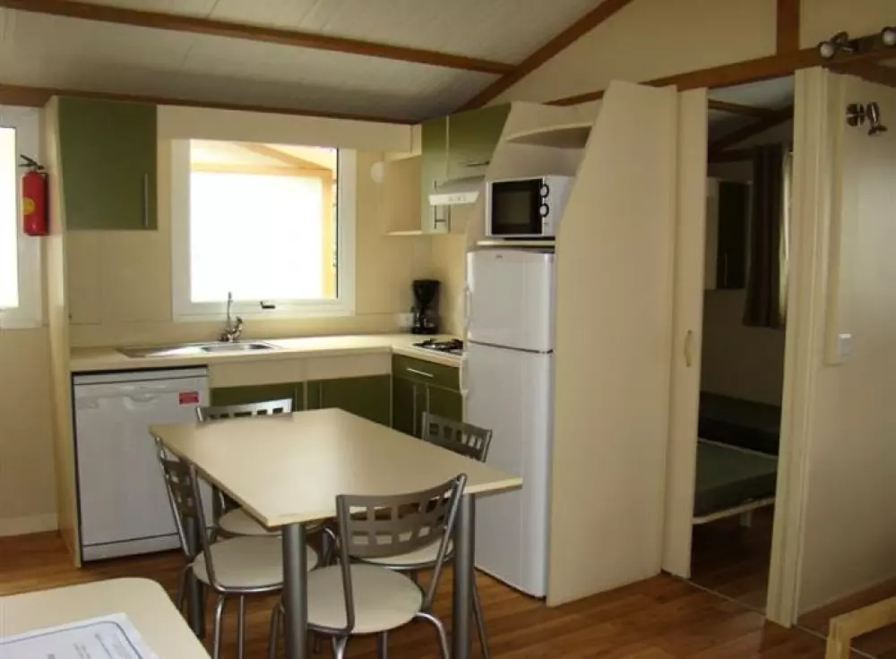 Kempingi Biper Gorri - Nie.