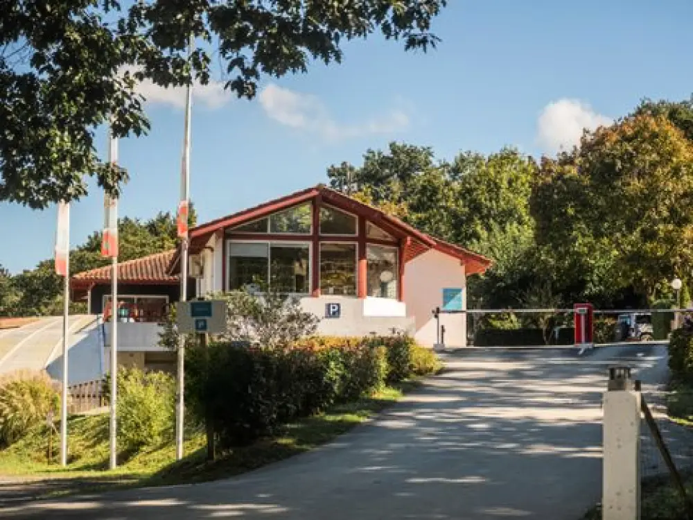 Camping Biper Gorri 4 Estrellas★★★★