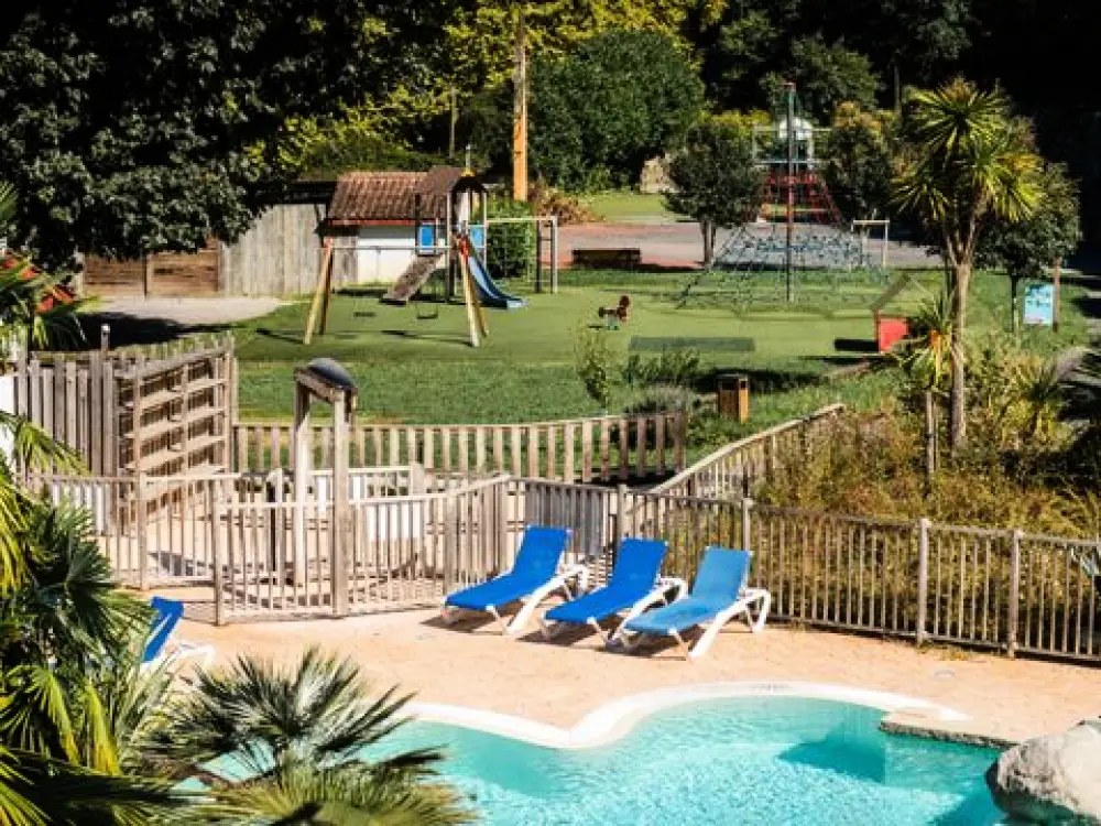 Camping Biper Gorri 4 Estrellas★★★★